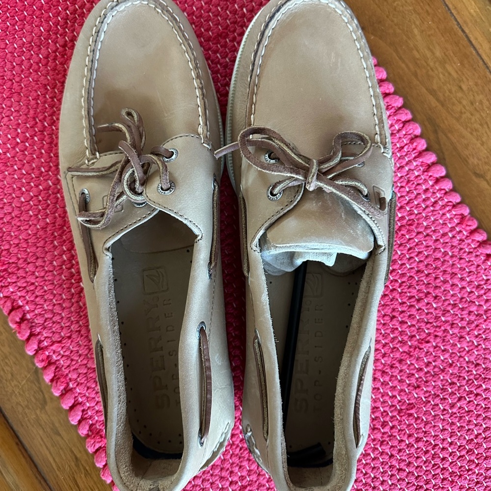 EUC Men’s Sperry Topsider Deck Shoes